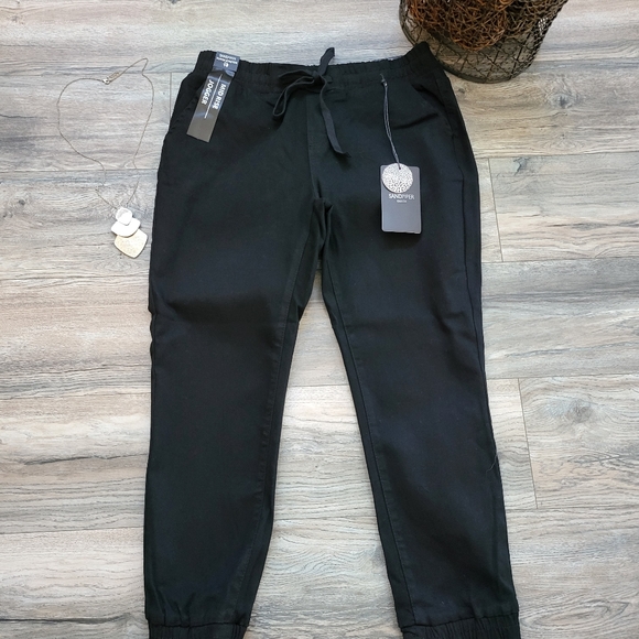 Sandpiper Denim Jogger - Picture 2 of 13